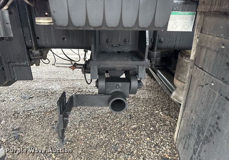 image for item EG2424 2010 Freightliner Business Class M2 crane truck