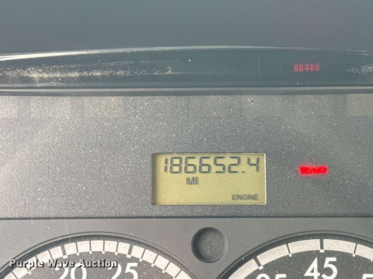 image for item EG2424 2010 Freightliner Business Class M2 crane truck