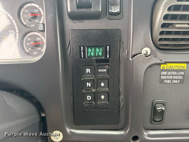 image for item EG2424 2010 Freightliner Business Class M2 crane truck