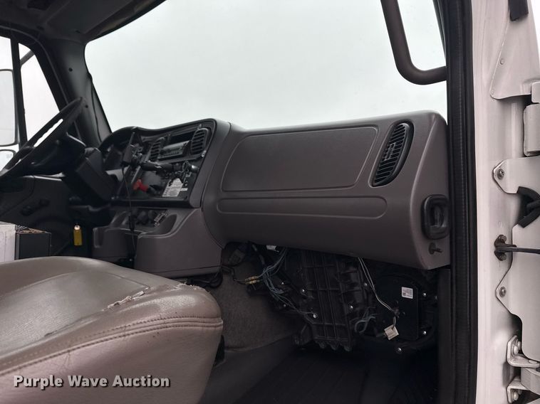 image for item EG2424 2010 Freightliner Business Class M2 crane truck