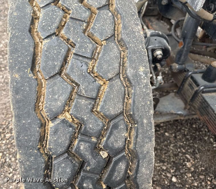 image for item EG2424 2010 Freightliner Business Class M2 crane truck