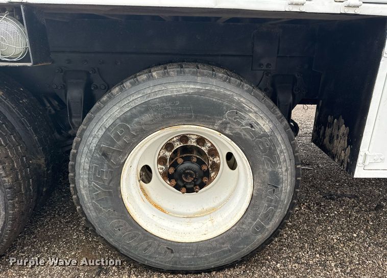 image for item EG2424 2010 Freightliner Business Class M2 crane truck