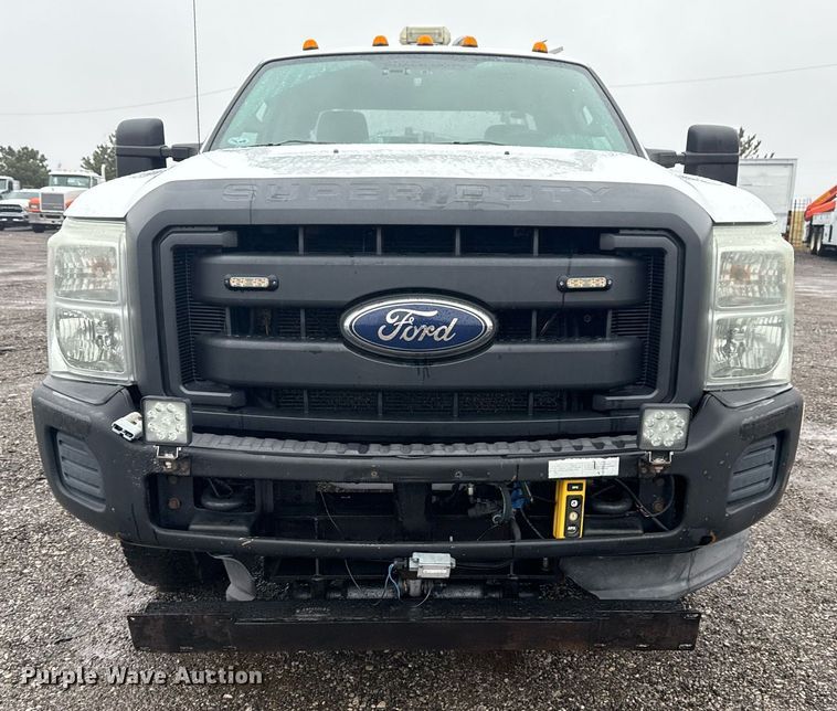 image for item EG2425 2011 Ford F350 Super Duty SuperCab utility bed pickup truck