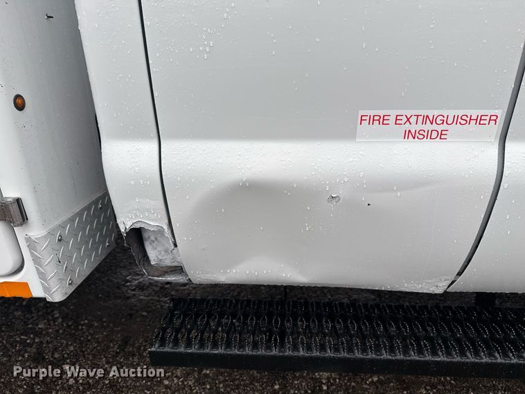 image for item EG2425 2011 Ford F350 Super Duty SuperCab utility bed pickup truck