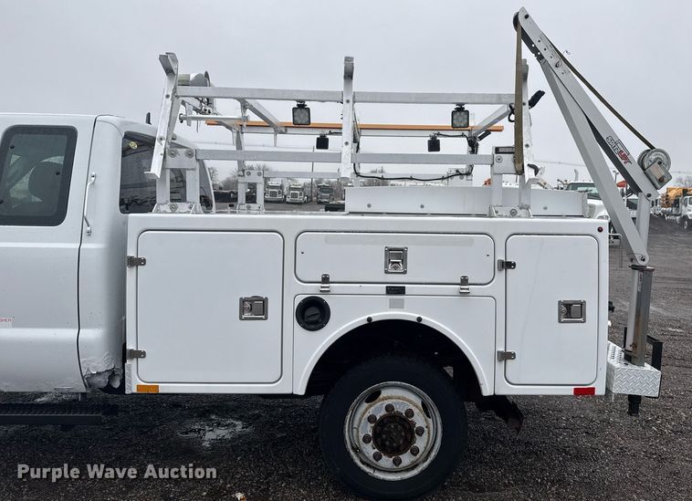 image for item EG2425 2011 Ford F350 Super Duty SuperCab utility bed pickup truck