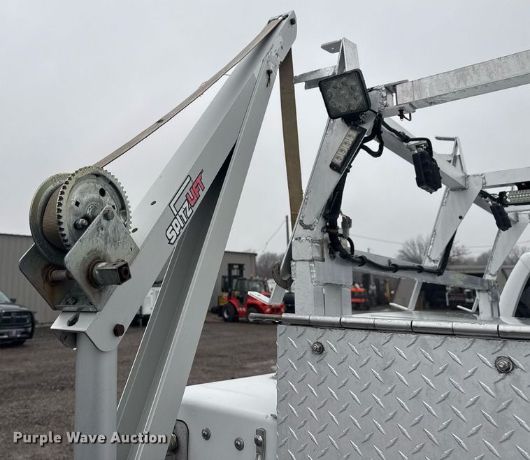 image for item EG2425 2011 Ford F350 Super Duty SuperCab utility bed pickup truck