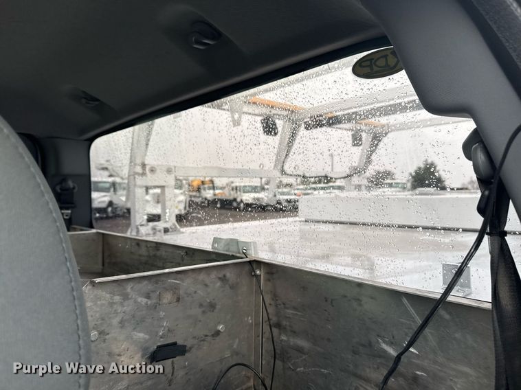 image for item EG2425 2011 Ford F350 Super Duty SuperCab utility bed pickup truck