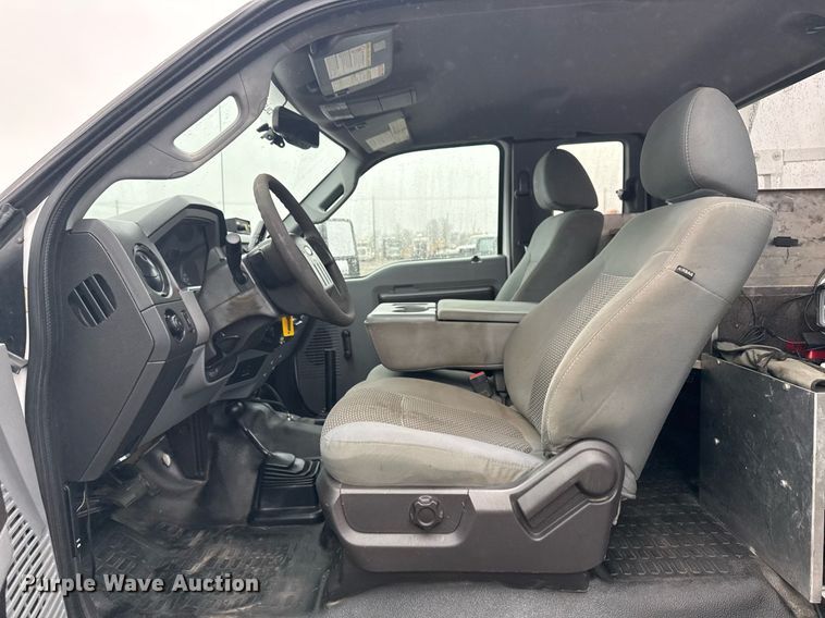 image for item EG2425 2011 Ford F350 Super Duty SuperCab utility bed pickup truck