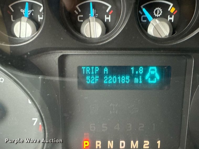 image for item EG2425 2011 Ford F350 Super Duty SuperCab utility bed pickup truck