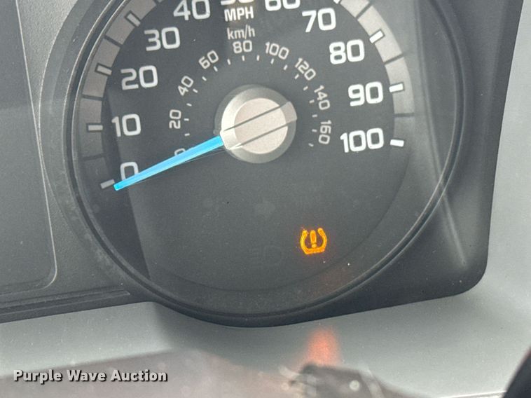 image for item EG2425 2011 Ford F350 Super Duty SuperCab utility bed pickup truck