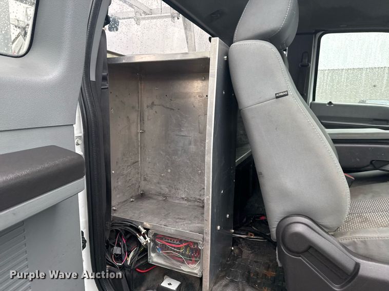 image for item EG2425 2011 Ford F350 Super Duty SuperCab utility bed pickup truck