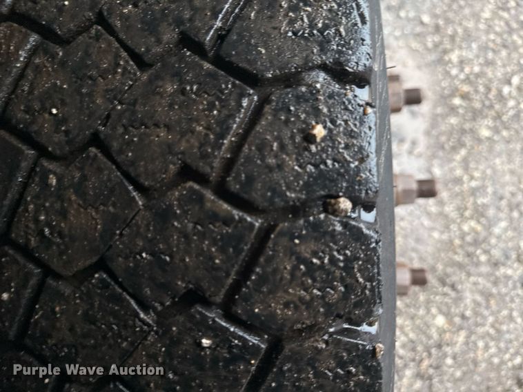 image for item EG2425 2011 Ford F350 Super Duty SuperCab utility bed pickup truck