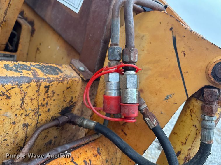 image for item EG7106 1993 Case 1840 skid steer loader