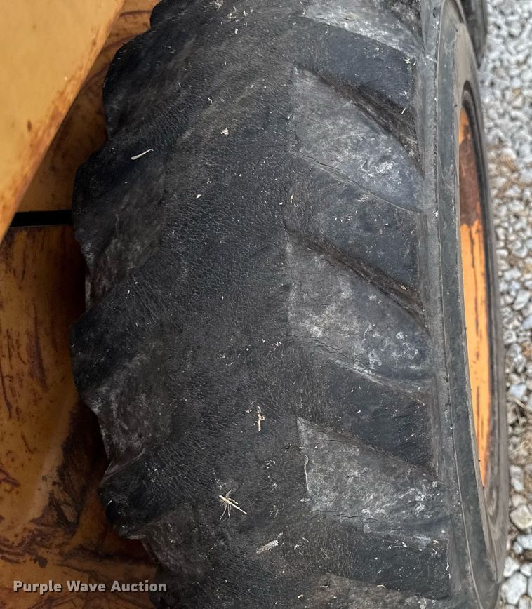 image for item EG7106 1993 Case 1840 skid steer loader