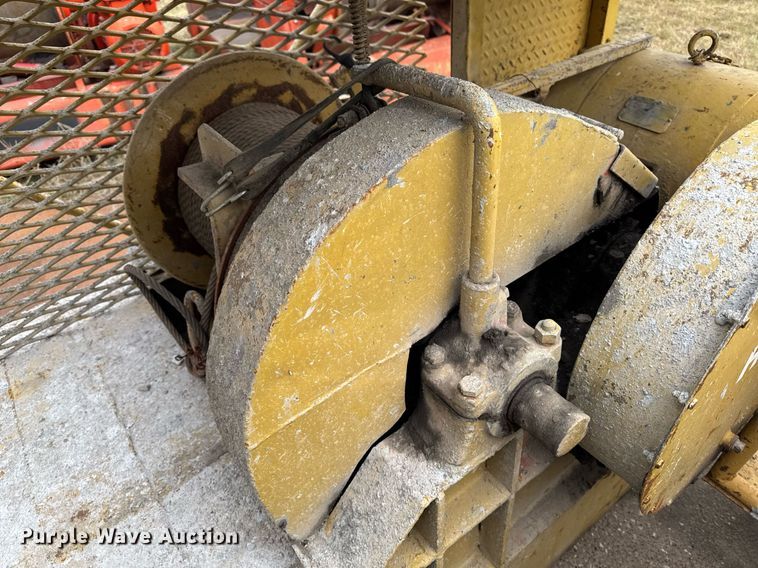 image for item EG7116 Sasgen Derrick DD60 winch