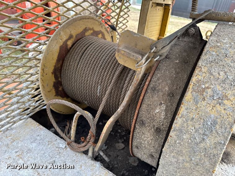 image for item EG7116 Sasgen Derrick DD60 winch