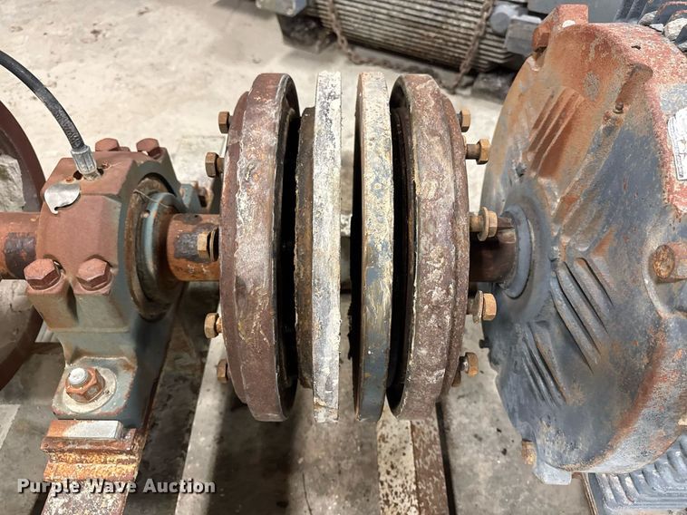 image for item EG7124 Lincoln Electric CF6P200T64Y electric motor