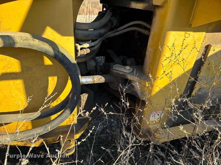 image for item EG7126 1990 Komatsu WA450-2 wheel loader