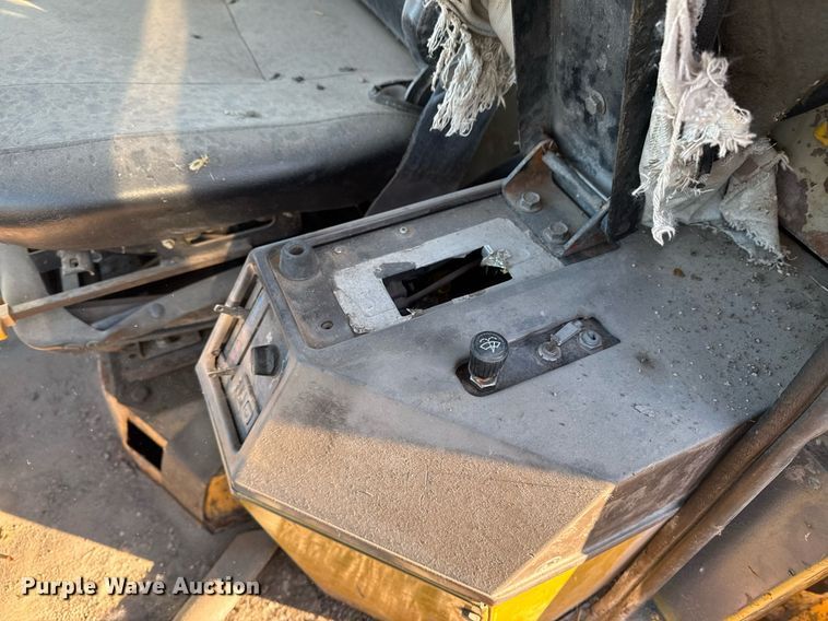 image for item EG7126 1990 Komatsu WA450-2 wheel loader