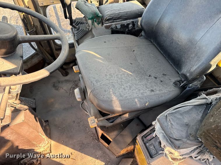 image for item EG7126 1990 Komatsu WA450-2 wheel loader