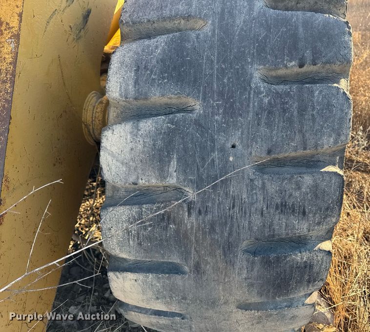 image for item EG7126 1990 Komatsu WA450-2 wheel loader