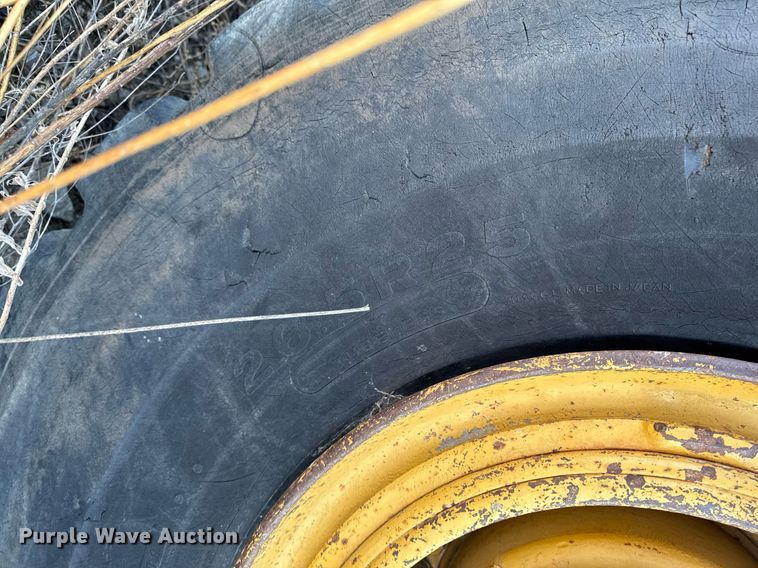 image for item EG7126 1990 Komatsu WA450-2 wheel loader