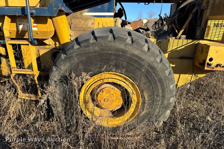 image for item EG7126 1990 Komatsu WA450-2 wheel loader
