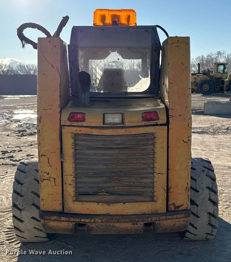 image for item EG7127 2000 Case 90XT skid steer loader