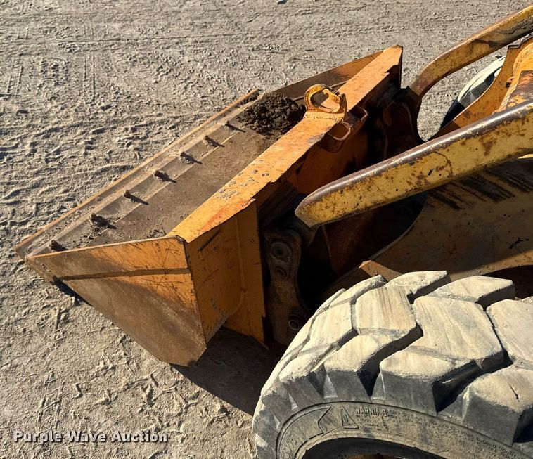 image for item EG7127 2000 Case 90XT skid steer loader