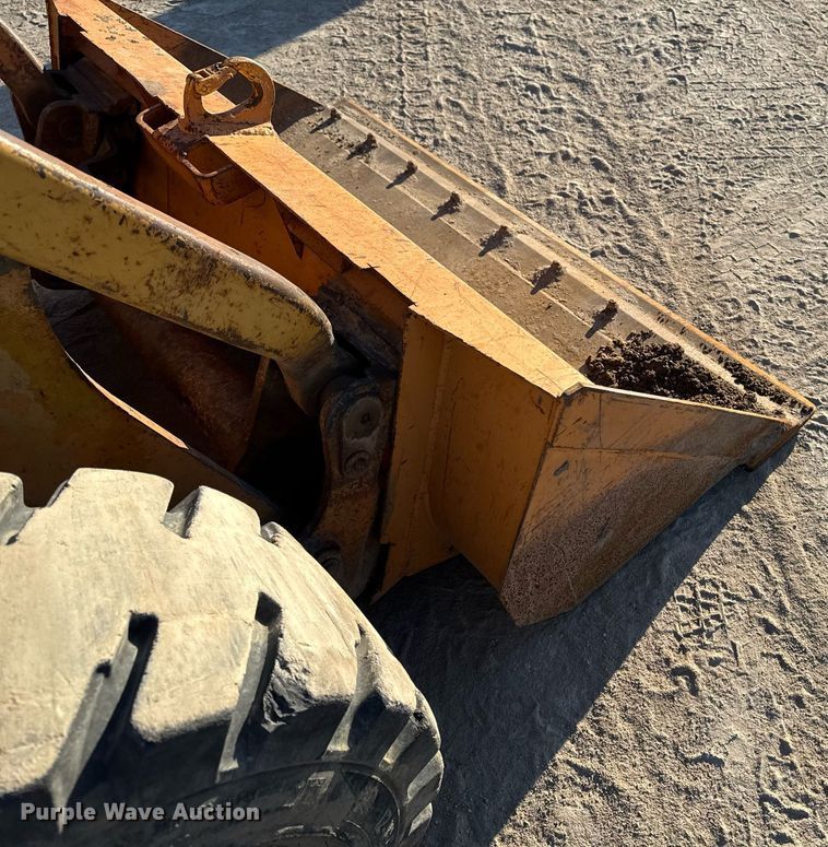 image for item EG7127 2000 Case 90XT skid steer loader