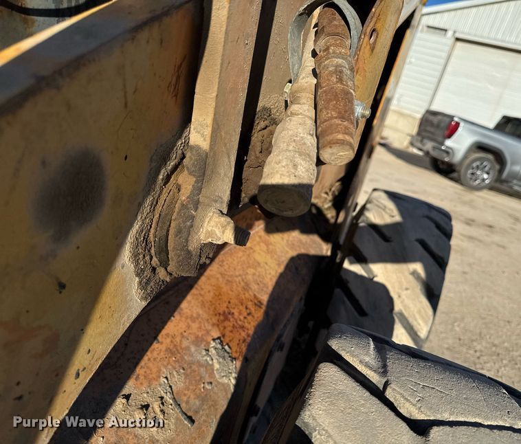 image for item EG7127 2000 Case 90XT skid steer loader