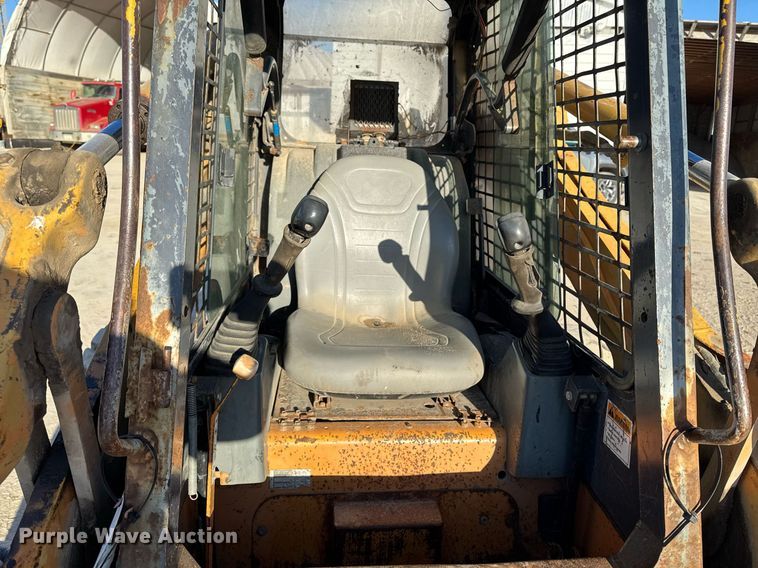 image for item EG7127 2000 Case 90XT skid steer loader