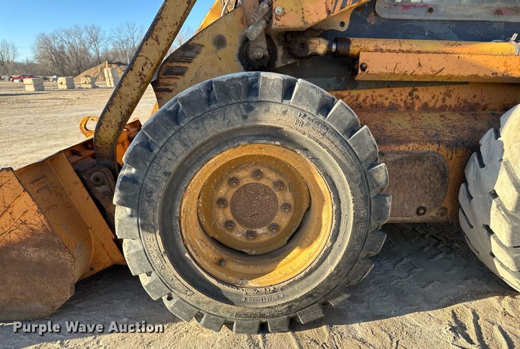 image for item EG7127 2000 Case 90XT skid steer loader