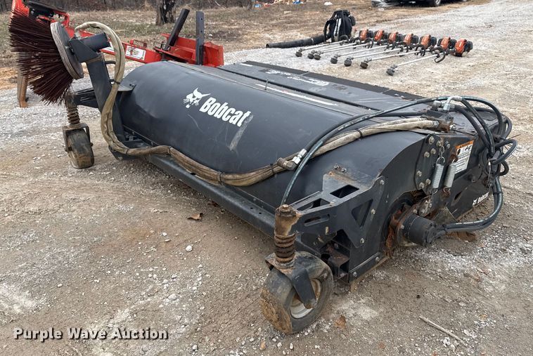 image for item EG7969 2012 Bobcat 84 Sweeper skid steer sweeper