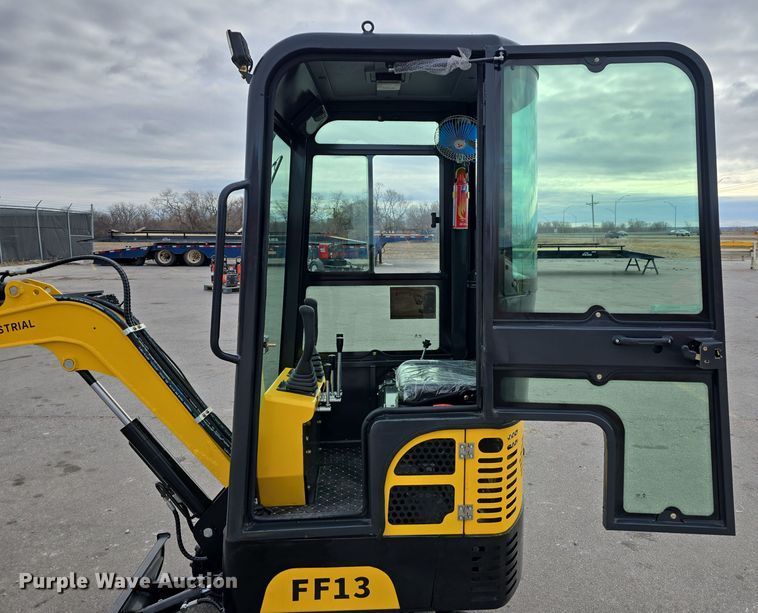image for item EH8516 2024 FF Industrial FF13 mini excavator