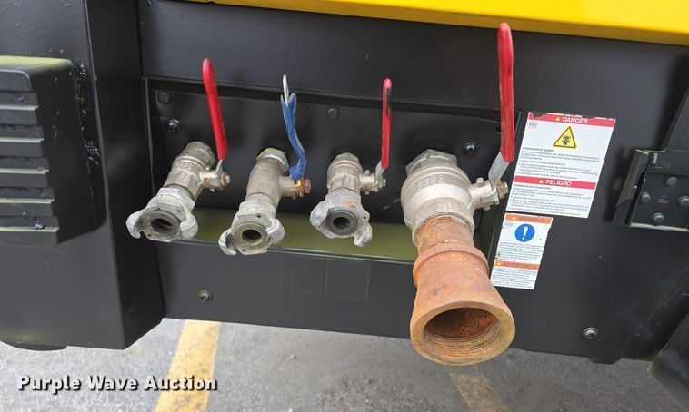 image for item EH8525 2015 Kaeser M100 air compressor