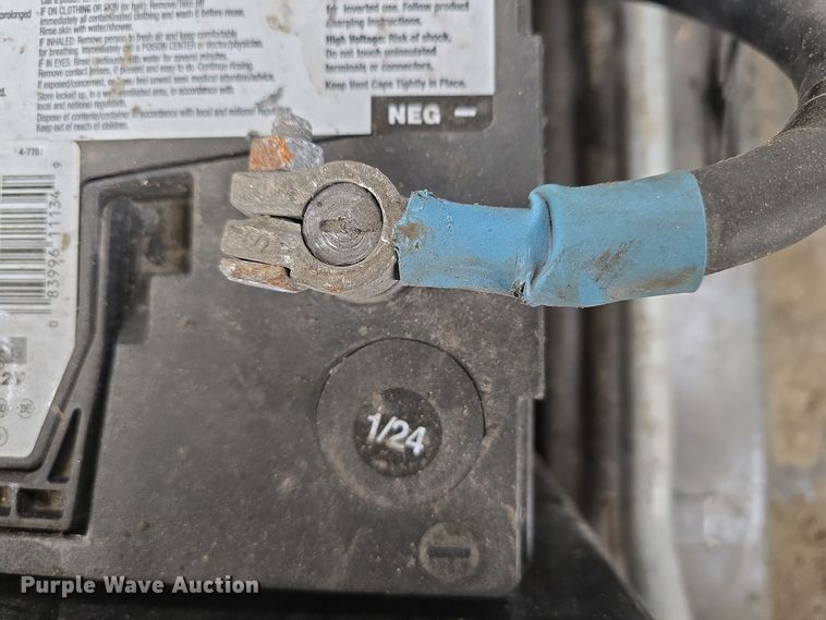 image for item EH8525 2015 Kaeser M100 air compressor