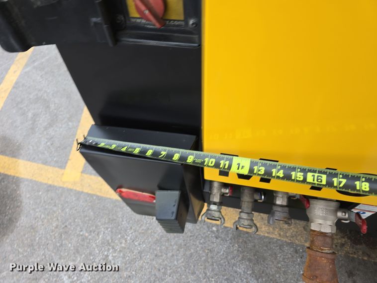 image for item EH8525 2015 Kaeser M100 air compressor