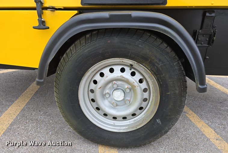 image for item EH8525 2015 Kaeser M100 air compressor