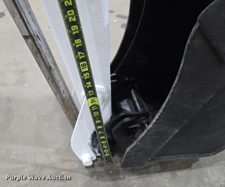 image for item EH8527 Bobcat 709 skid steer backhoe