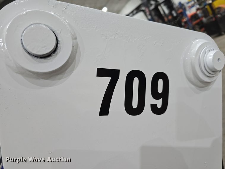 image for item EH8527 Bobcat 709 skid steer backhoe