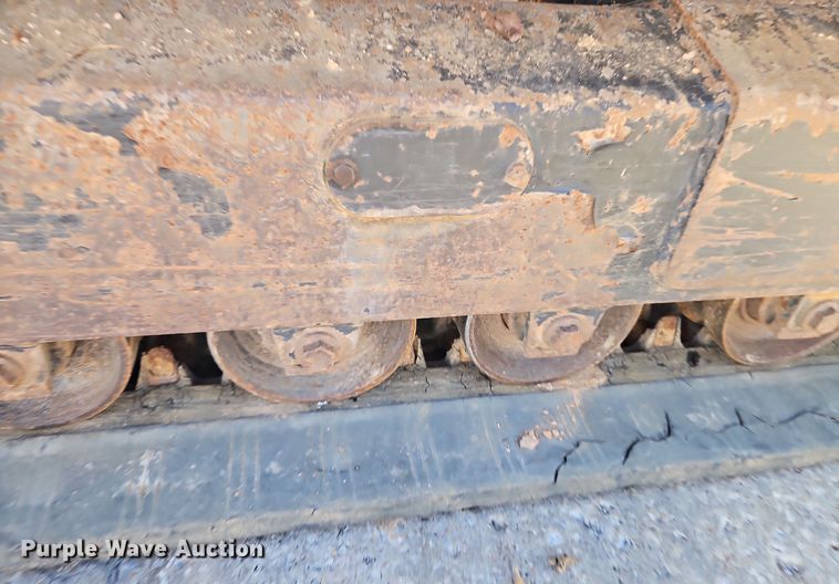 image for item EI8746 2006 John Deere CT332 tracked skid steer loader 