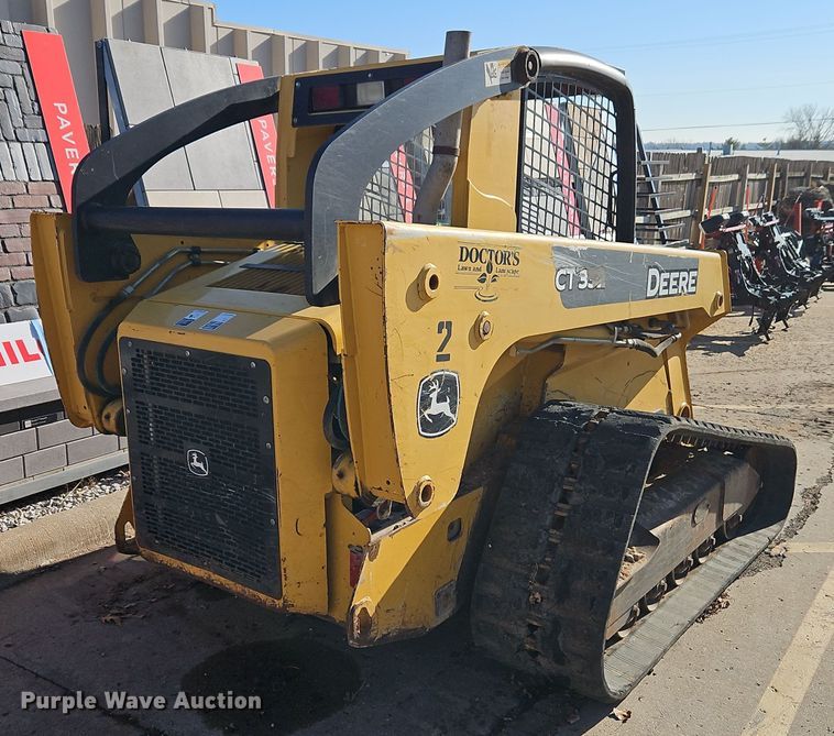 image for item EI8747 2007 John Deere CT332 tracked skid steer loader