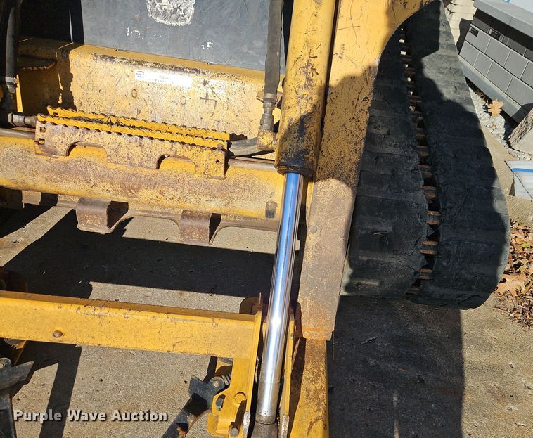 image for item EI8747 2007 John Deere CT332 tracked skid steer loader