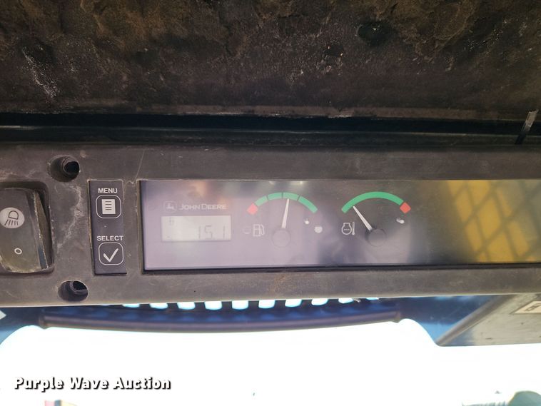 image for item EI8747 2007 John Deere CT332 tracked skid steer loader