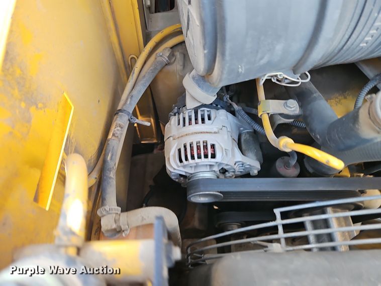 image for item EI8747 2007 John Deere CT332 tracked skid steer loader