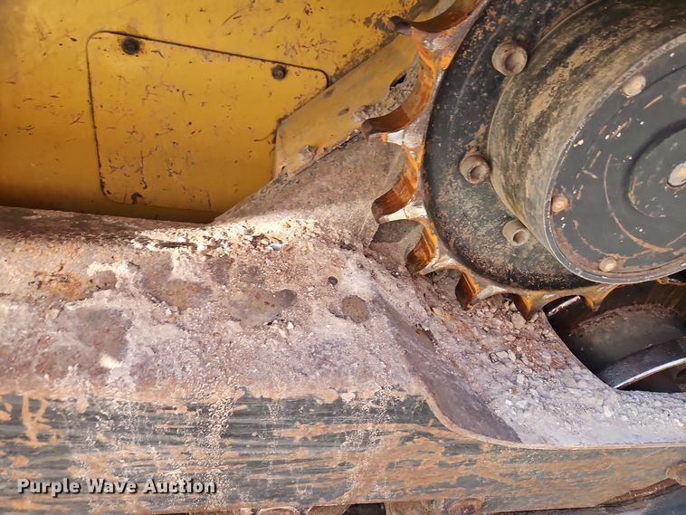 image for item EI8747 2007 John Deere CT332 tracked skid steer loader