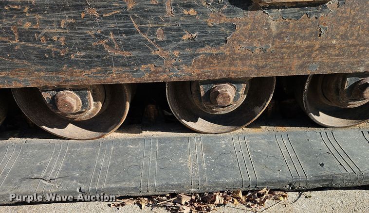 image for item EI8747 2007 John Deere CT332 tracked skid steer loader