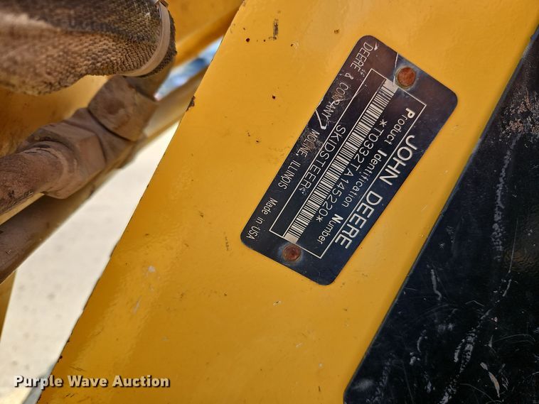 image for item EI8747 2007 John Deere CT332 tracked skid steer loader