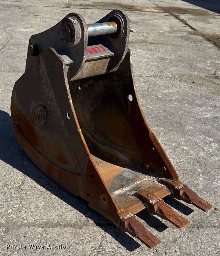 image for item EJ3135 2006 Geith EC160B excavator bucket